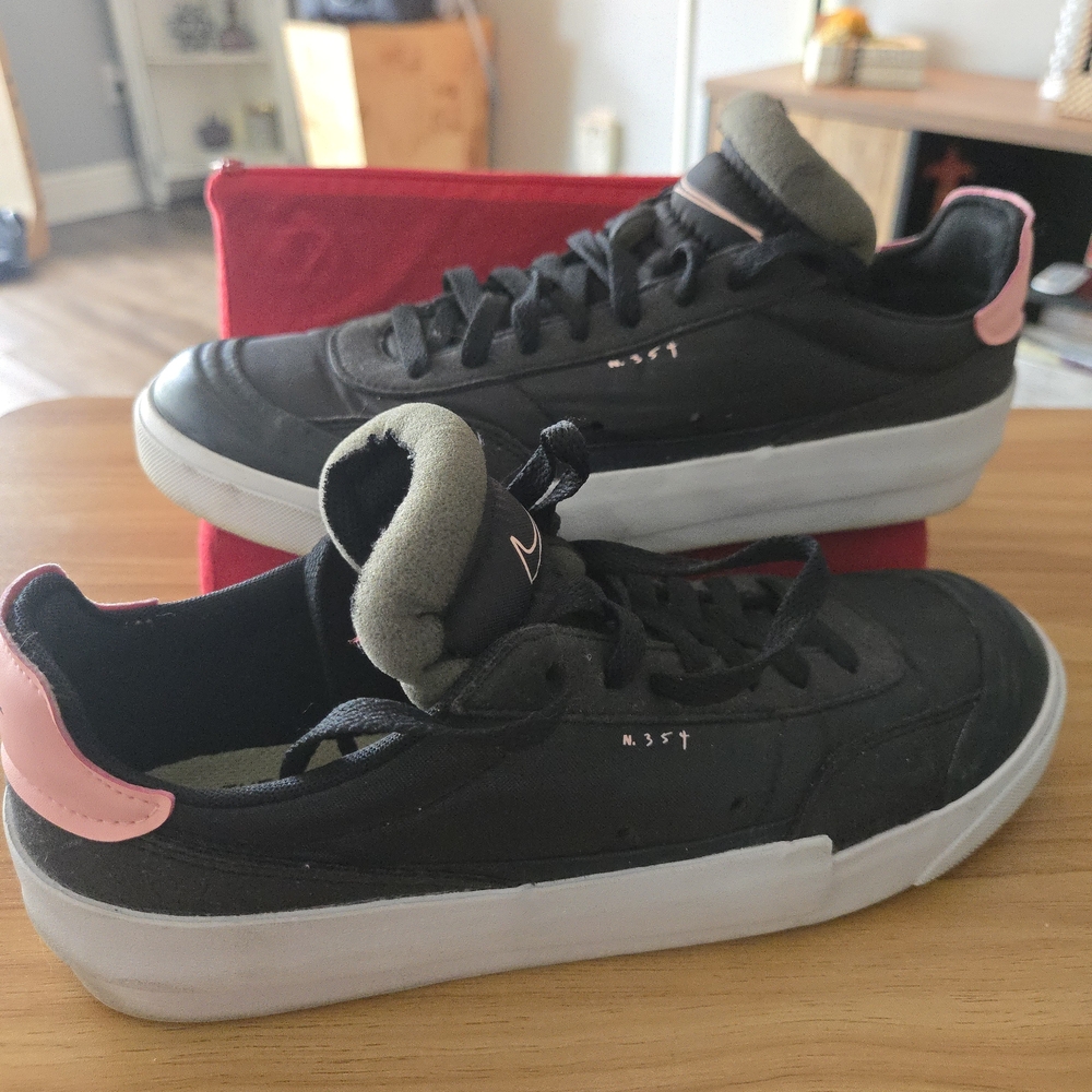 Nike Drop Type LX 'Pink Tint' Mens 8.5 (Fits Ladies 10).